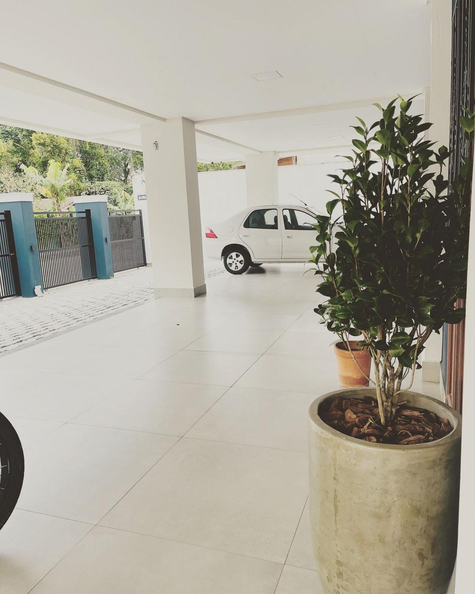 Residencial Vila Das Canoas Бомбиньяс Экстерьер фото