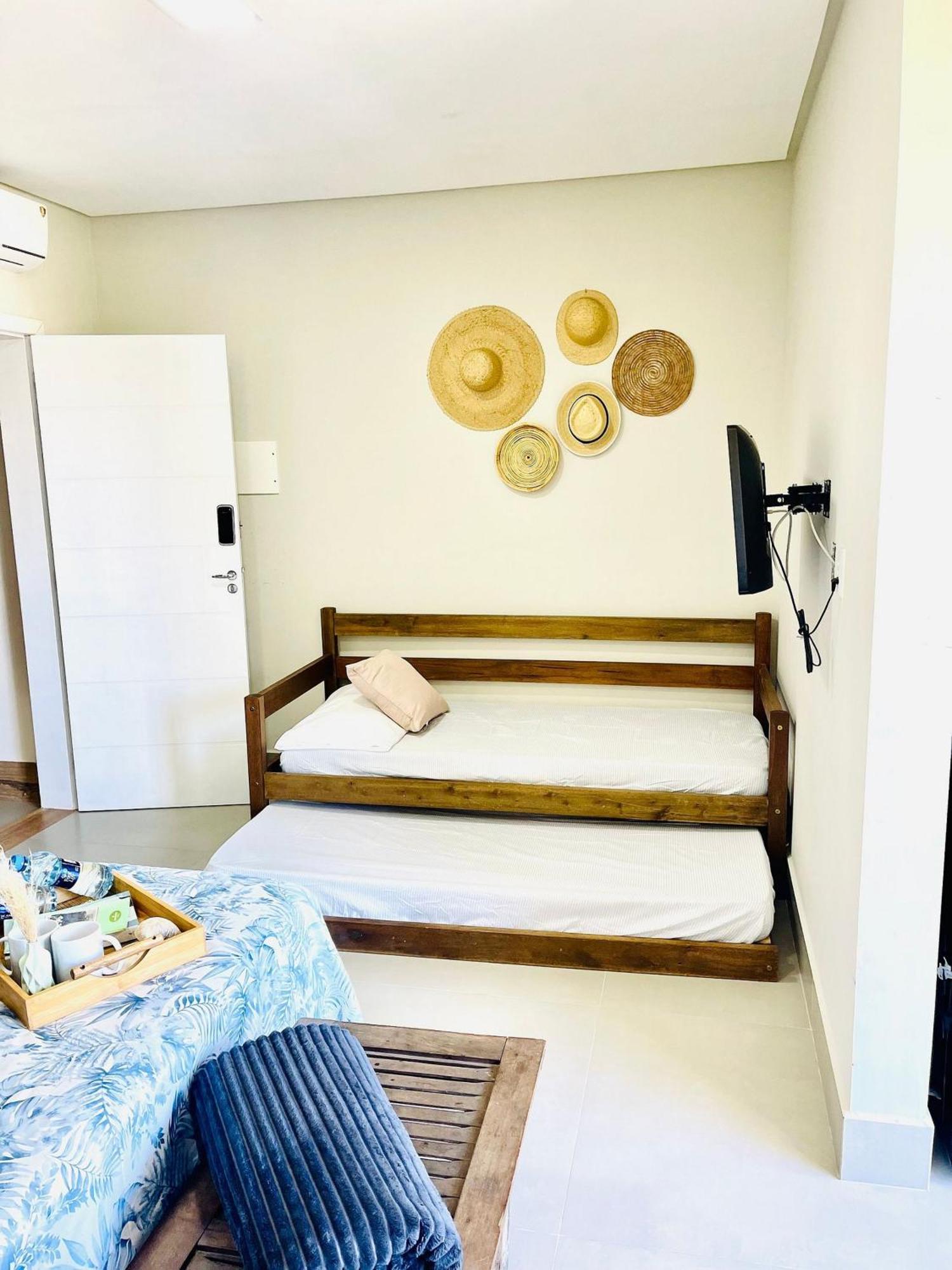 Residencial Vila Das Canoas Бомбиньяс Экстерьер фото