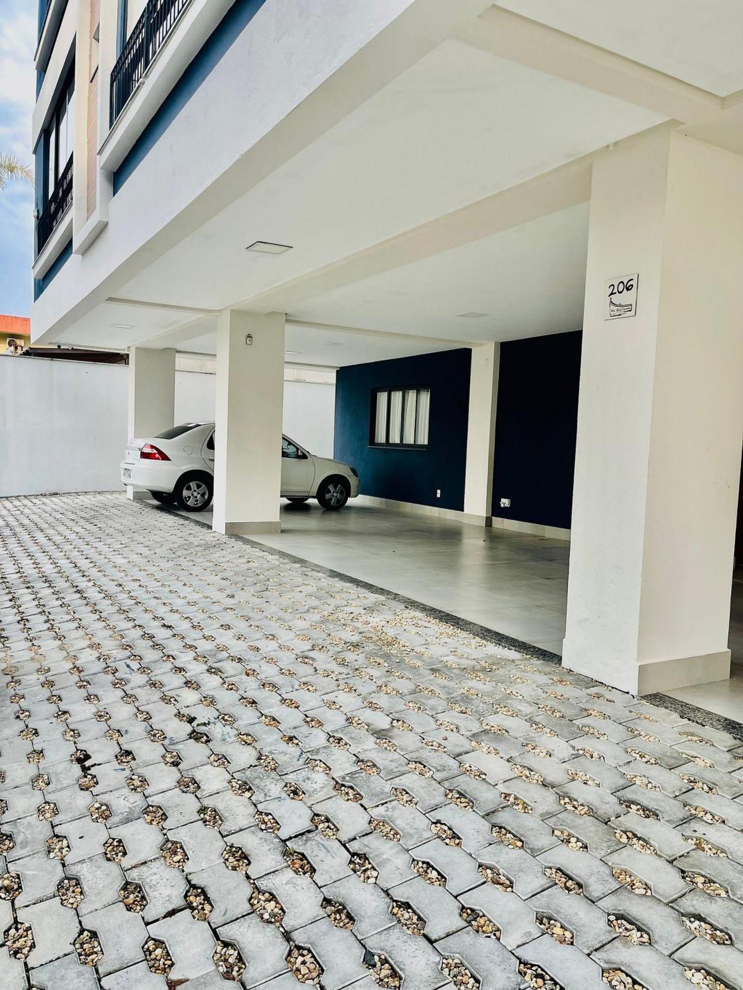 Residencial Vila Das Canoas Бомбиньяс Экстерьер фото